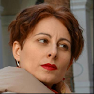 Foto di Gabriella Falcicchio, ricercatrice in Pedagogia generale e sociale presso l’Università degli Studi di Bari “Aldo Moro”.